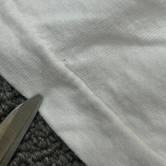 Vintage 90s 1994 NBA Houston Rockets Gallery Furniture Promo T-Shirt Size L - Picture 5 of 11